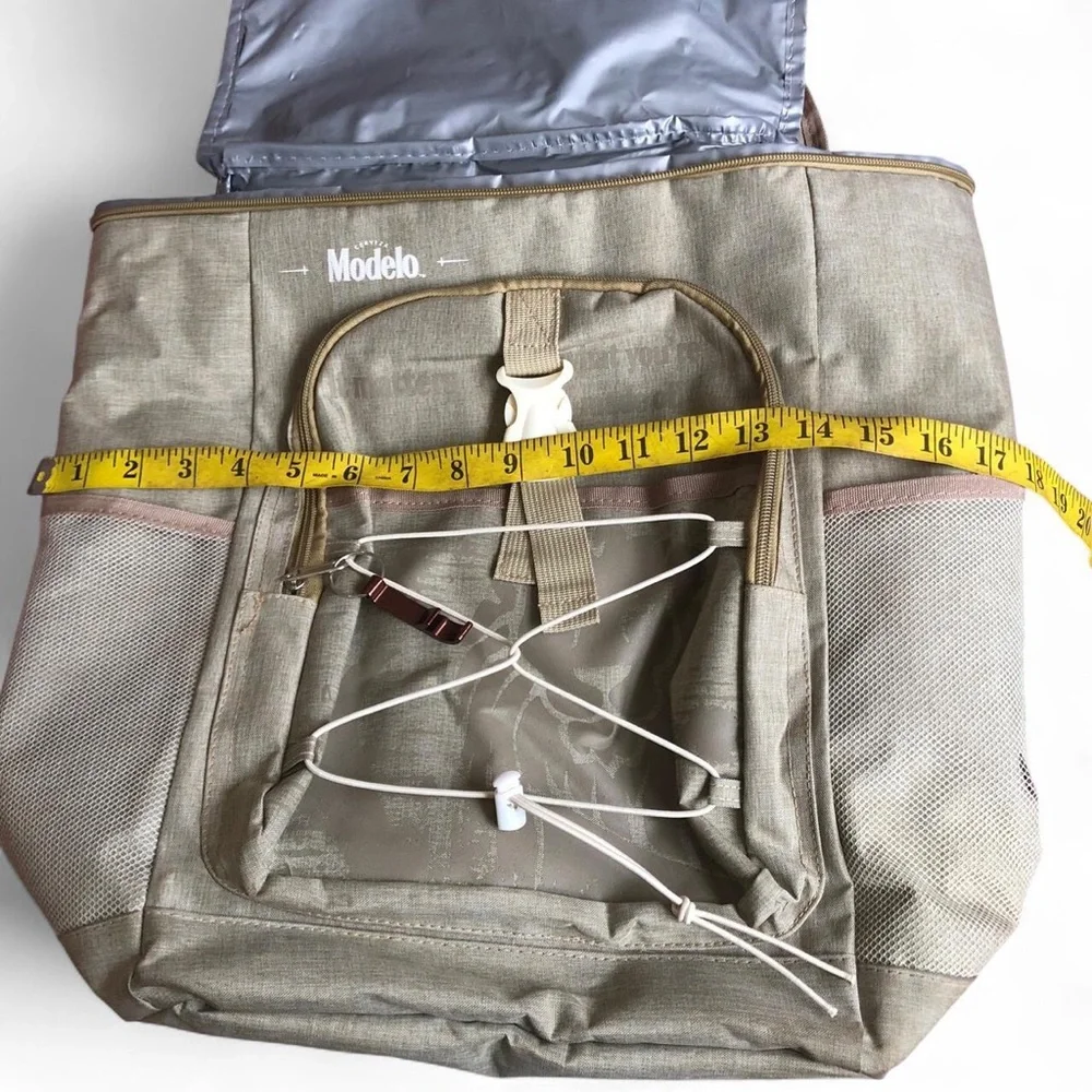 Modelo 40-Can Backpack Cooler Insulated Beige NEW no tags. Measurement in pics